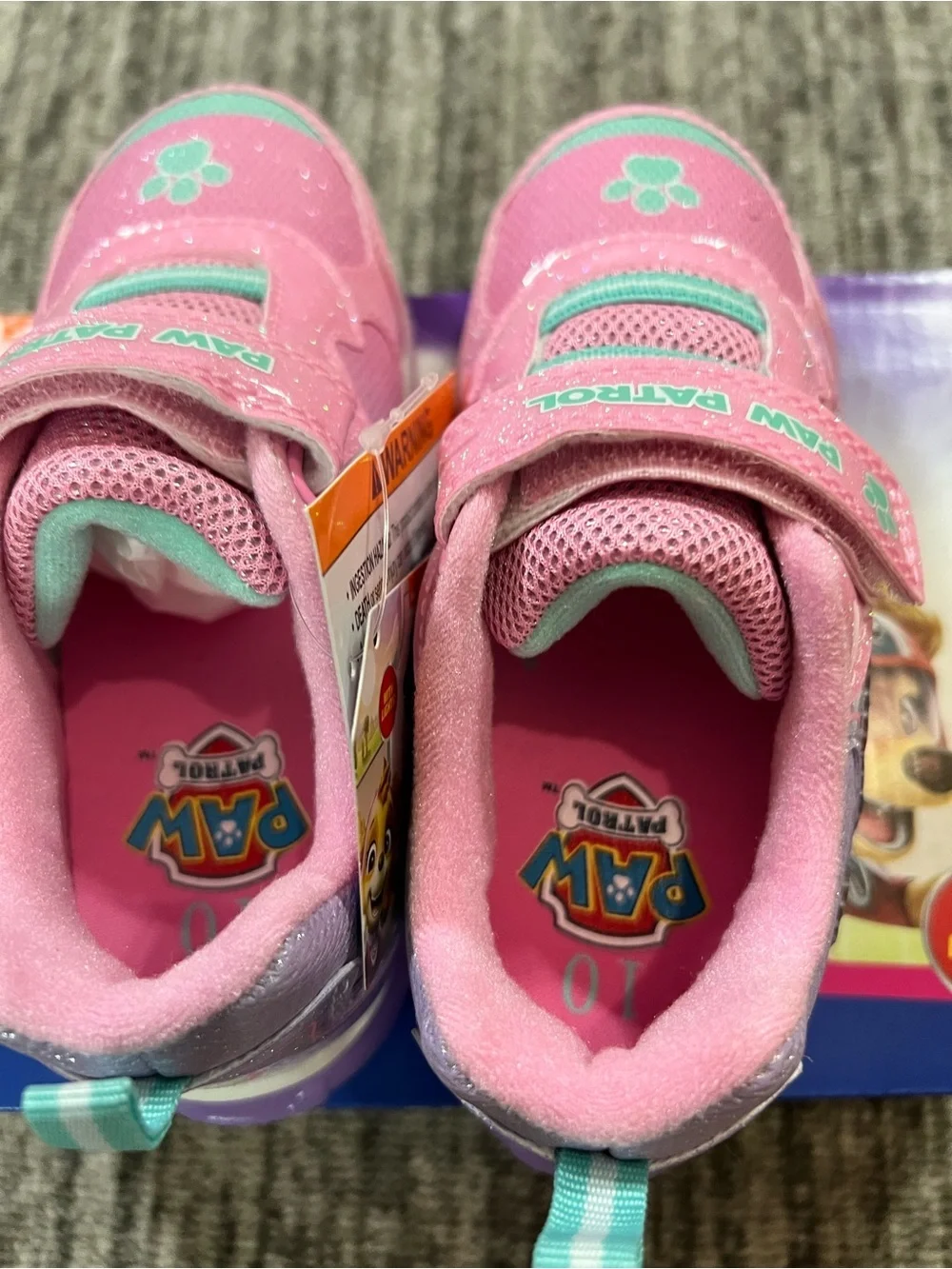 GIRLS' NICKELODEON KID PAW PATROL LIGHT-UP SHOES SIZE 10